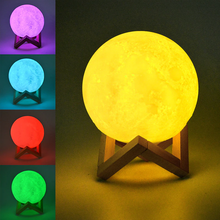 Charger l&#39;image dans la galerie, Veilleuse en forme de lune multicolore rechargeable
